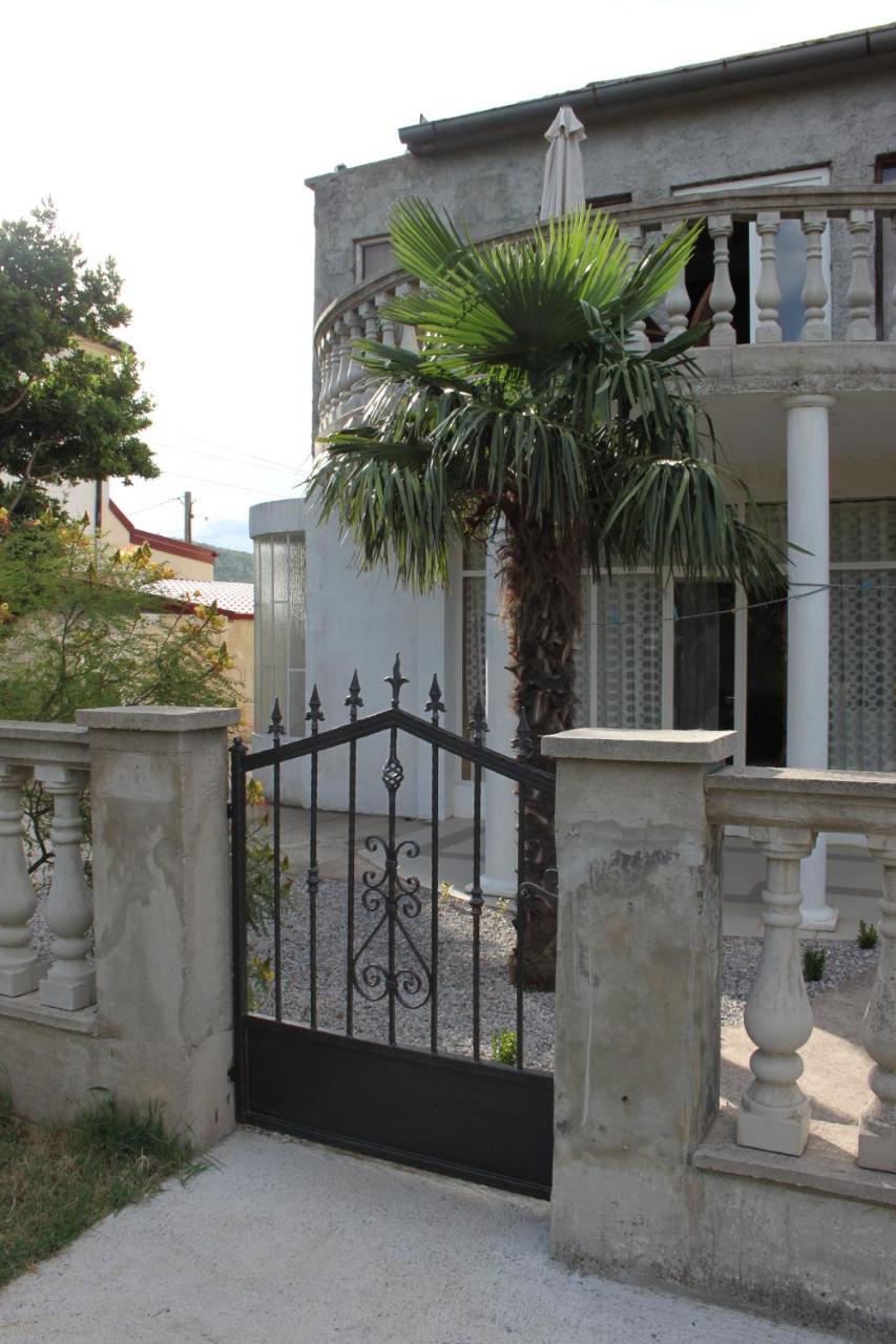 Apartmani Dieneš Novi Vinodolski Exterior foto