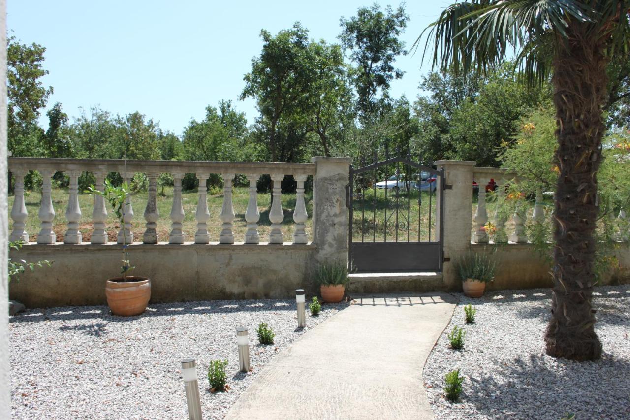Apartmani Dieneš Novi Vinodolski Exterior foto